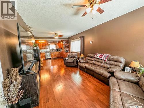 87 Collacott Street W, Yorkton, SK - Indoor Photo Showing Other Room