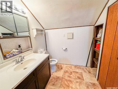 87 Collacott Street W, Yorkton, SK - Indoor Photo Showing Bathroom
