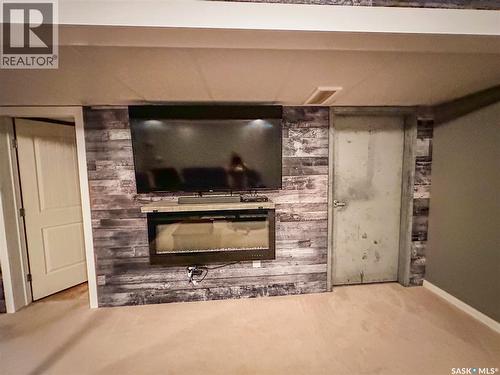 87 Collacott Street W, Yorkton, SK - Indoor With Fireplace