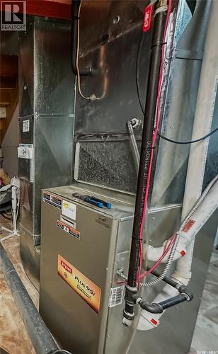 87 Collacott Street W, Yorkton, SK - Indoor Photo Showing Basement