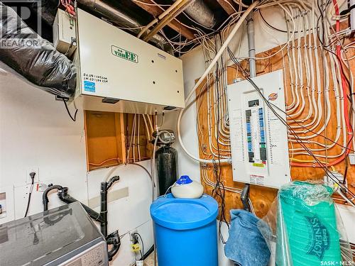 87 Collacott Street W, Yorkton, SK - Indoor Photo Showing Basement