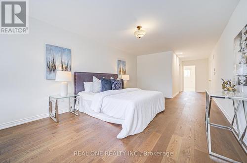 27 Binscarth Crescent, Vaughan, ON - Indoor Photo Showing Bedroom