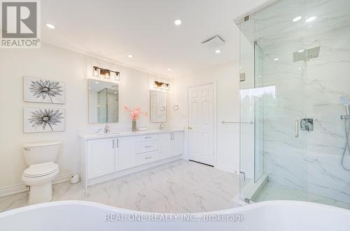 27 Binscarth Crescent, Vaughan, ON - Indoor Photo Showing Bathroom