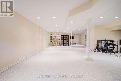 27 Binscarth Crescent, Vaughan, ON - Indoor Photo Showing Other Room