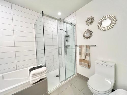 Ensuite bathroom - 2505-1155 Rue De La Montagne, Montréal (Ville-Marie), QC - Indoor Photo Showing Bathroom