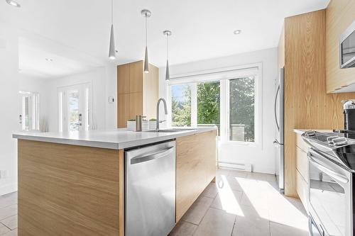 Cuisine - 6826 Route Marie-Victorin, Sainte-Croix, QC - Indoor Photo Showing Kitchen