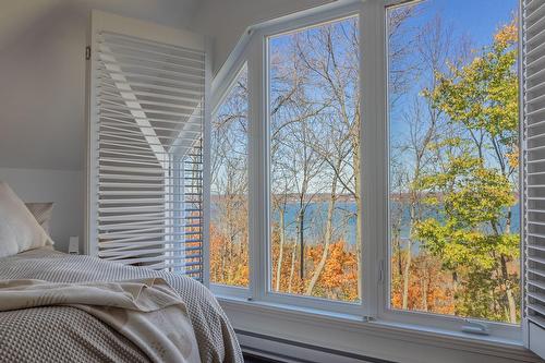 Chambre à coucher principale - 6826 Route Marie-Victorin, Sainte-Croix, QC - Indoor Photo Showing Bedroom