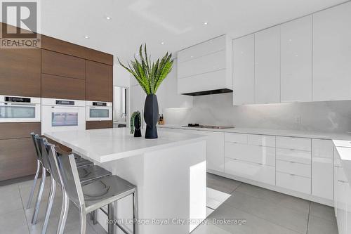 303 Gosling Gardens, Guelph (Clairfields/Hanlon Business Park), ON - Indoor Photo Showing Kitchen