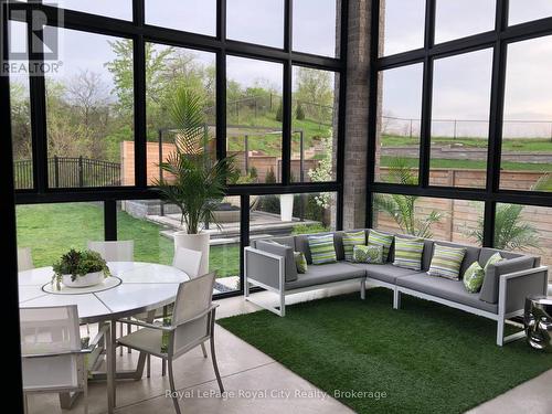 303 Gosling Gardens, Guelph (Clairfields/Hanlon Business Park), ON -  Photo Showing Other Room