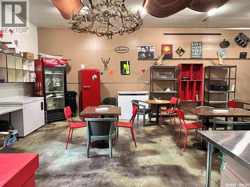 111 Railway Avenue N, Middle Lake, SK 