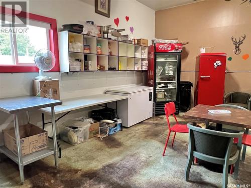 111 Railway Avenue N, Middle Lake, SK 