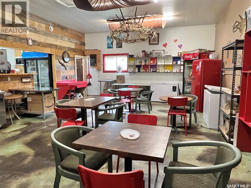 111 Railway Avenue N, Middle Lake, SK 