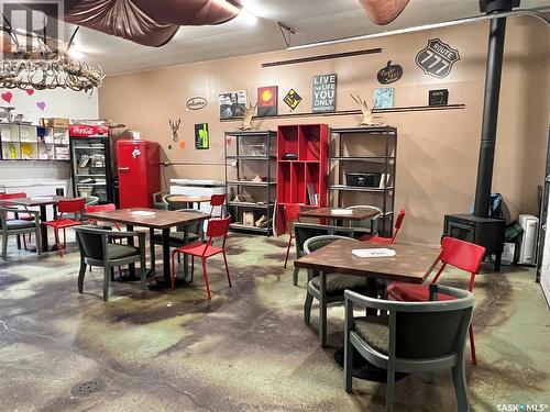 111 Railway Avenue N, Middle Lake, SK 