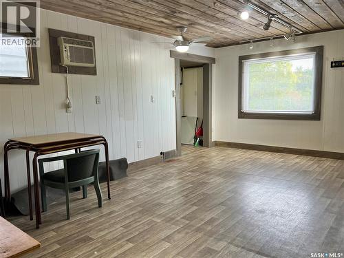 111 Railway Avenue N, Middle Lake, SK 