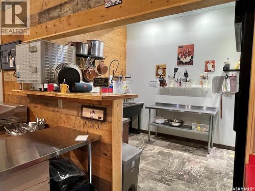 111 Railway Avenue N, Middle Lake, SK 