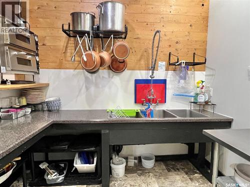 111 Railway Avenue N, Middle Lake, SK 