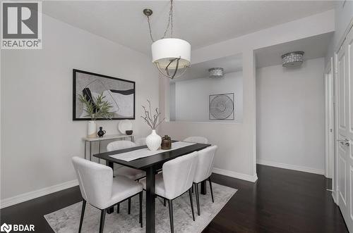 70 Port Street E Unit# 410, Mississauga, ON - Indoor Photo Showing Dining Room