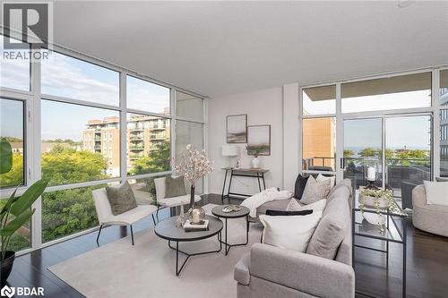 70 Port Street E Unit# 410, Mississauga, ON - Indoor