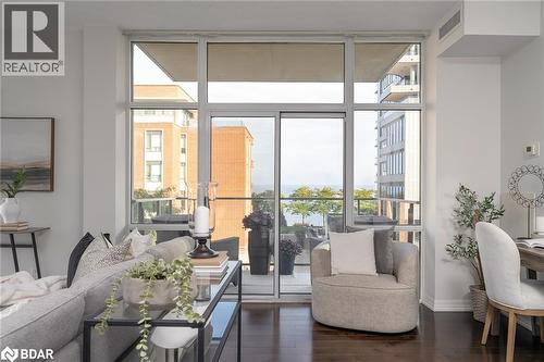 70 Port Street E Unit# 410, Mississauga, ON - Indoor