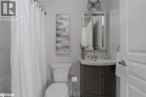 70 Port Street E Unit# 410, Mississauga, ON - Indoor Photo Showing Bathroom