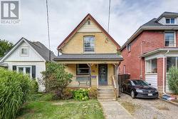 41 CHESTER STREET  St. Thomas, ON N5R 1V1