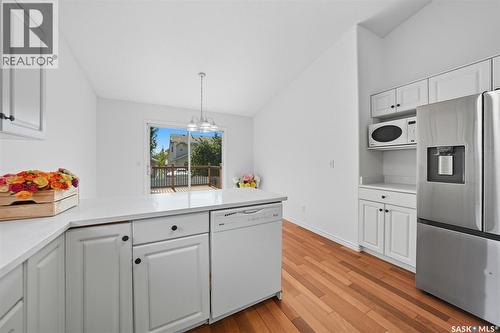 314 Budz Crescent, Saskatoon, SK - Indoor Photo Showing Kitchen