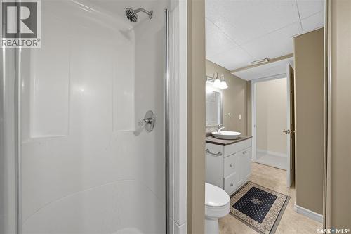 314 Budz Crescent, Saskatoon, SK - Indoor Photo Showing Bathroom