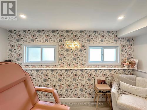 4 Lorne Street, Quinte West (Murray Ward), ON - Indoor