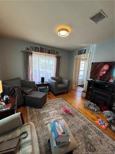 869 Main St, Blacks Harbour, NB 