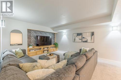 1229 Asphodel 7Th Line, Asphodel-Norwood, ON - Indoor Photo Showing Living Room