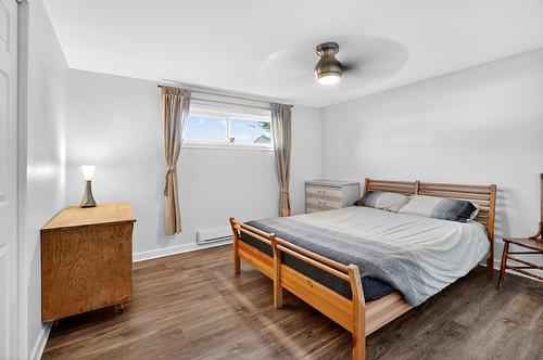 Chambre à coucher - 154 Rue Forest, Saint-Sulpice, QC - Indoor Photo Showing Bedroom