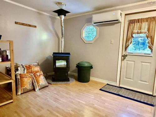 101 Annapolis Road, Shelburne, NS 