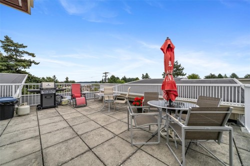 201-2415 Amherst Ave, Sidney, BC - Outdoor With Deck Patio Veranda With Exterior