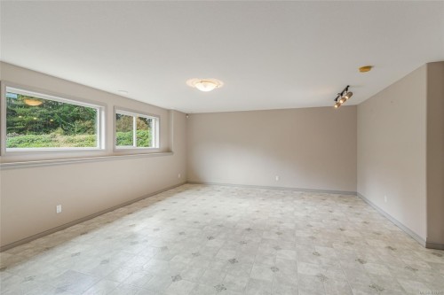 1010 Middlegate Rd, Errington, BC 