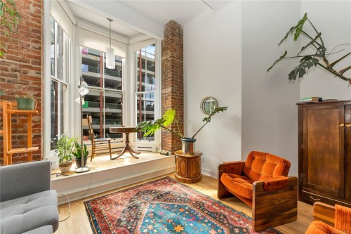 203-562 Yates St, Victoria, BC - Indoor
