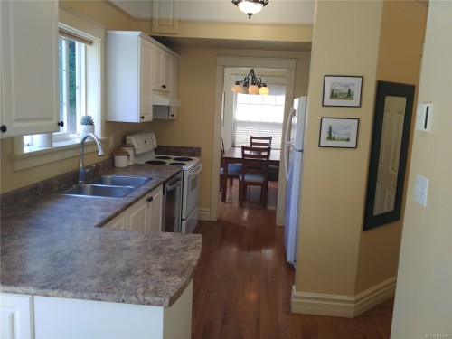 1046 St. Charles St, Victoria, BC 