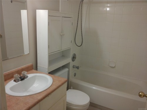 1046 St. Charles St, Victoria, BC 