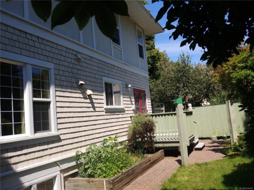 1046 St. Charles St, Victoria, BC 