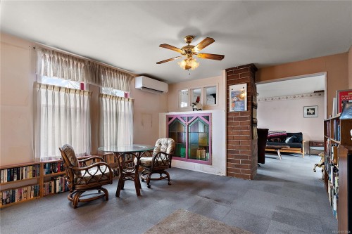 9616 Sixth St, Sidney, BC 