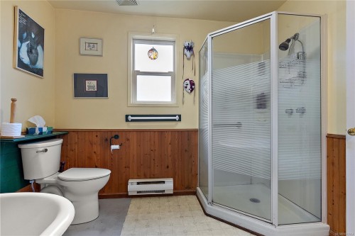 9616 Sixth St, Sidney, BC 