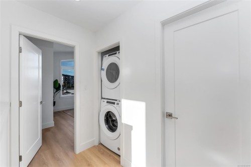 903 Vine Crt, Langford, BC 