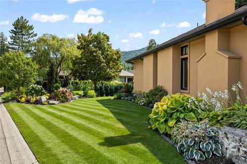 3992 Gallaghers Parkway, Kelowna, BC - Outdoor