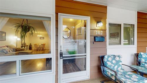 102-2365 12Th Street, Cranbrook, BC -  With Exterior