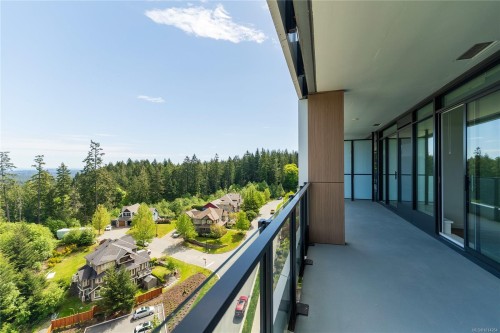 1006-2000 Hannington Rd, Langford, BC - Outdoor With Balcony With View