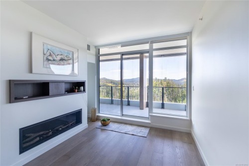 1006-2000 Hannington Rd, Langford, BC - Indoor Photo Showing Living Room With Fireplace