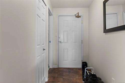 209-30 Cavan St, Nanaimo, BC - Indoor Photo Showing Other Room