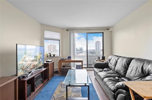 209-30 Cavan St, Nanaimo, BC - Indoor Photo Showing Living Room