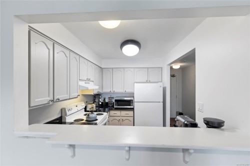 209-30 Cavan St, Nanaimo, BC - Indoor Photo Showing Kitchen