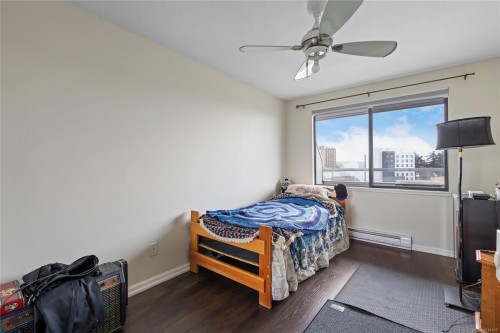 209-30 Cavan St, Nanaimo, BC - Indoor Photo Showing Bedroom