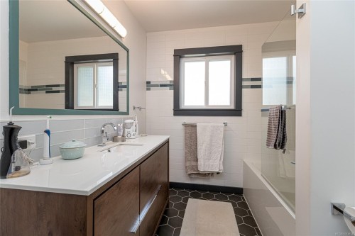 2363 Seine Rd, Duncan, BC 